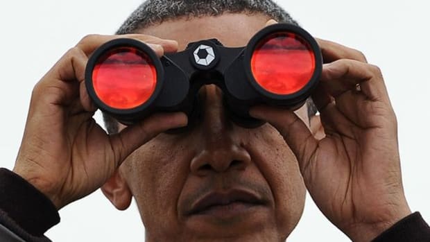 obama_binoculars