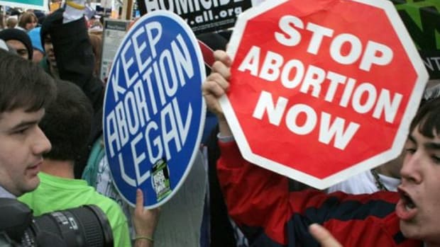 Abortion-protest-via-AFP