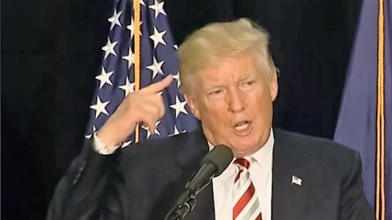 Sorry, Non-Christians! Donald Trump Says He Wants an America 'Under One God'