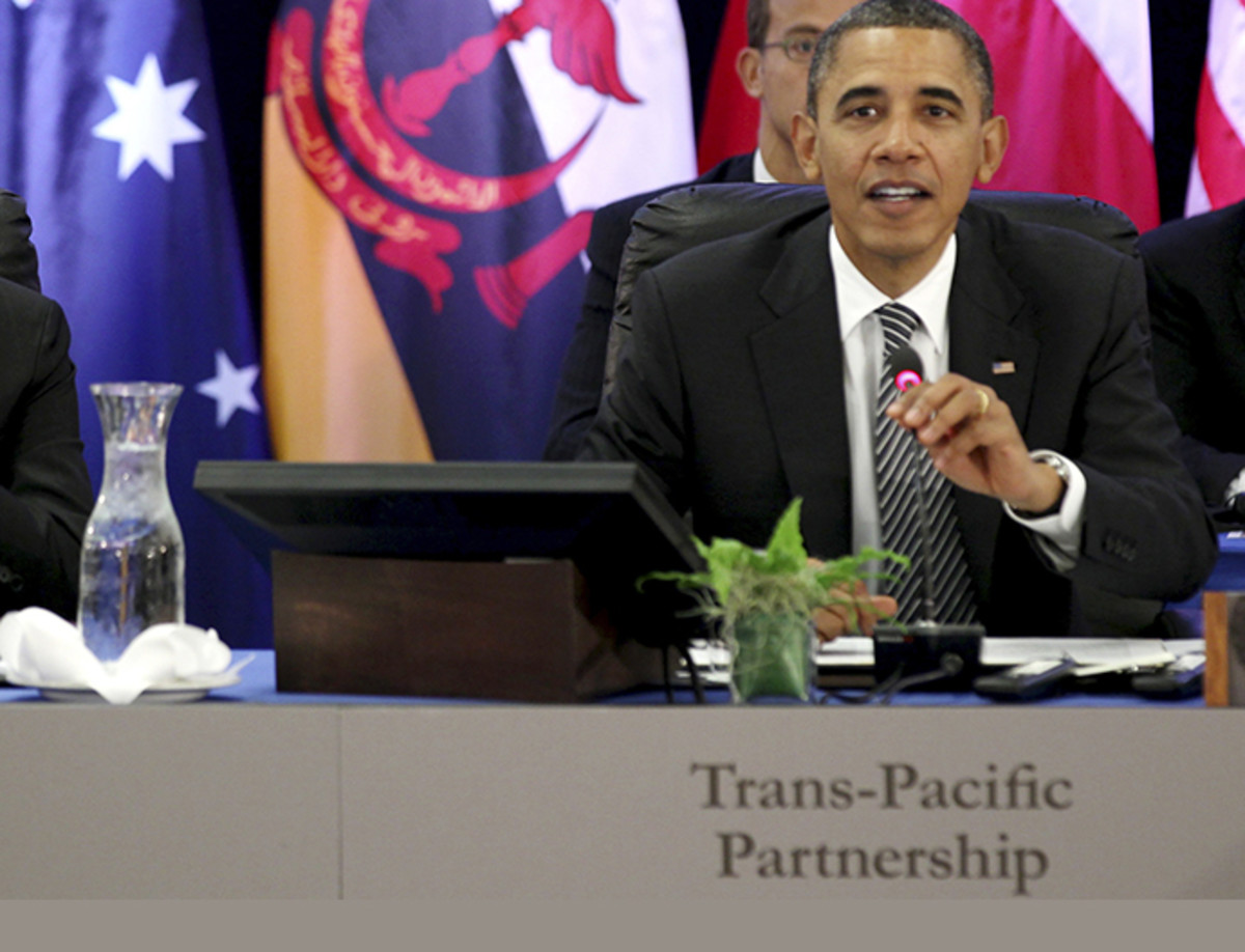 Obama speaks as Hassanal Bolkiah listen